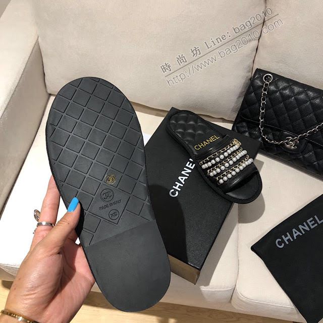 Chanel女鞋 香奈兒專櫃同步春夏季新款 珍珠鏈條雙c裝飾涼拖鞋  naq1297